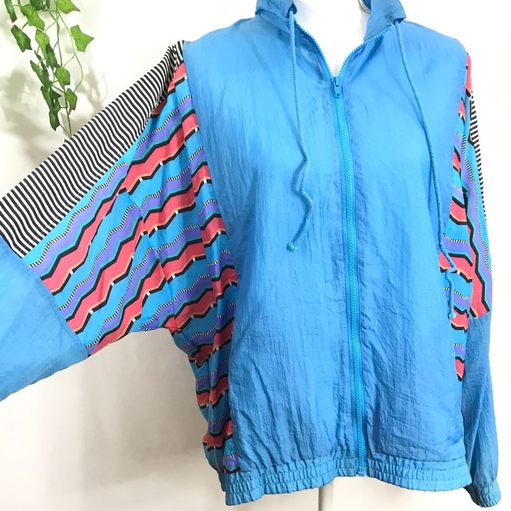 AVIAT SPORTIF Blue & Graphic TWO Piece Tracksuit - Picture 5 of 8